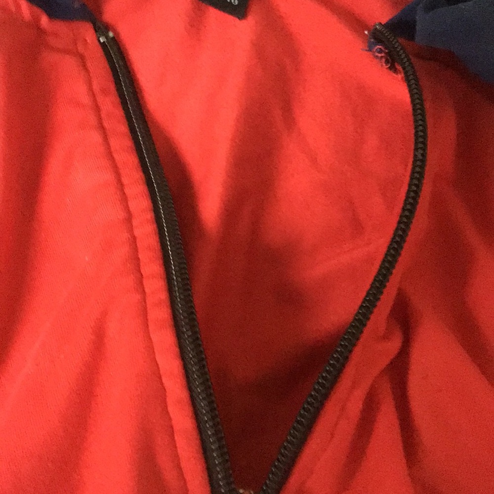 crop top - Picture 3 of 4